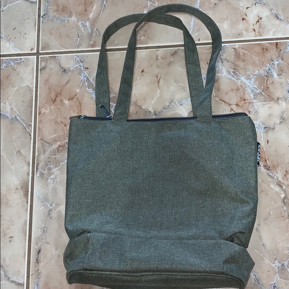 ***SALE***  EUC Travel Bag Taupe colored